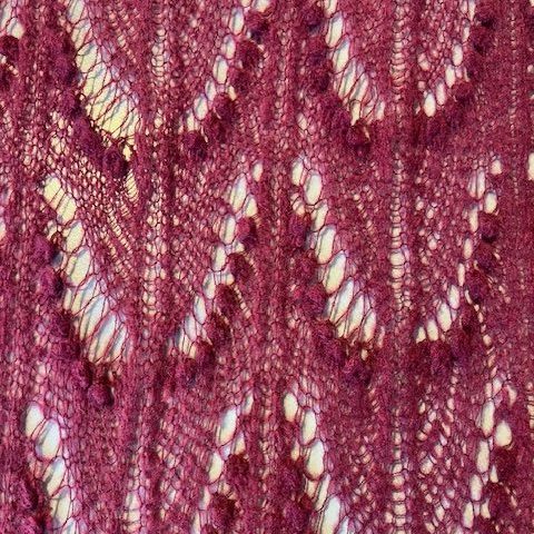 30/25 Lace- und Lochmuster: Leichtigkeit stricken!